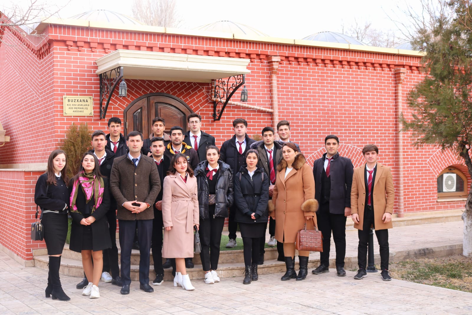 The students were introduced to the activities of &quot;Nakhchivan Cuisine&quot; Culinary Center and &quot;National Dishes&quot; public catering LLC.